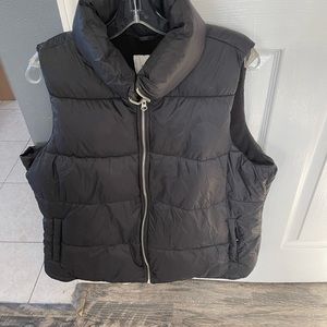 Old navy black bubble vest